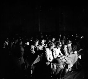 Heidi Heimann - Audience at The Little Sweep - 1949 - London The Warburg Institute